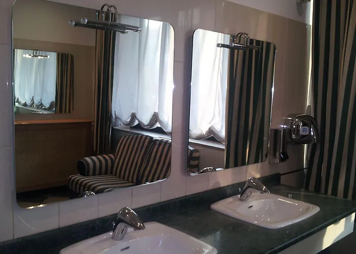 Valentino Hotel 3*